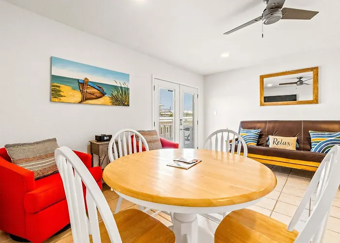 Holiday home Amazing Wfree Wifi Ac Shared Pool Deck Water Views